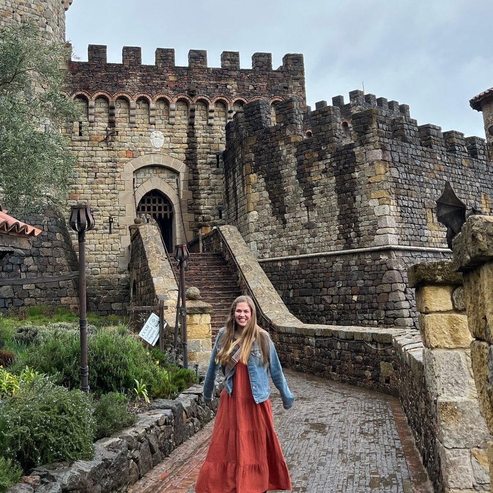 Meet your Posher, Christina